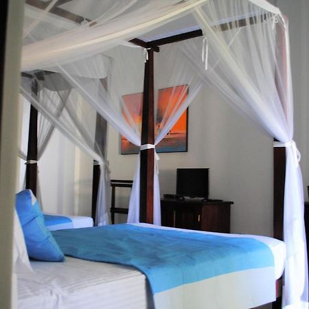 Boutique Villa Shanthi Hikkaduwa Habitación foto